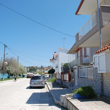 Marianna Apartments Nea Roda Exterior photo